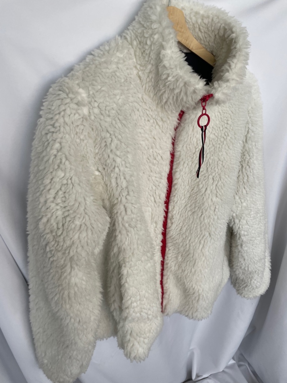 Tommy Hilfiger Plush Sherpa Jacket with Red Zipper Detail Size XL
